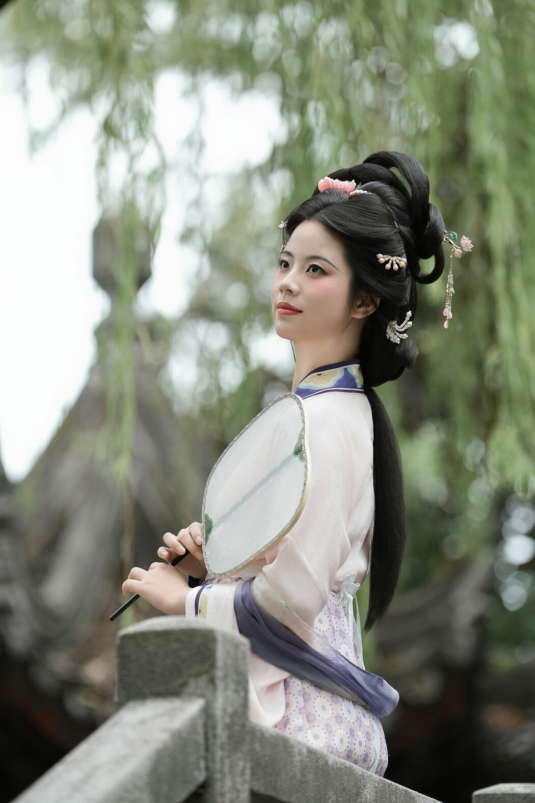 YiTuYu艺图语 Vol.10526 Qi Qi (51P)