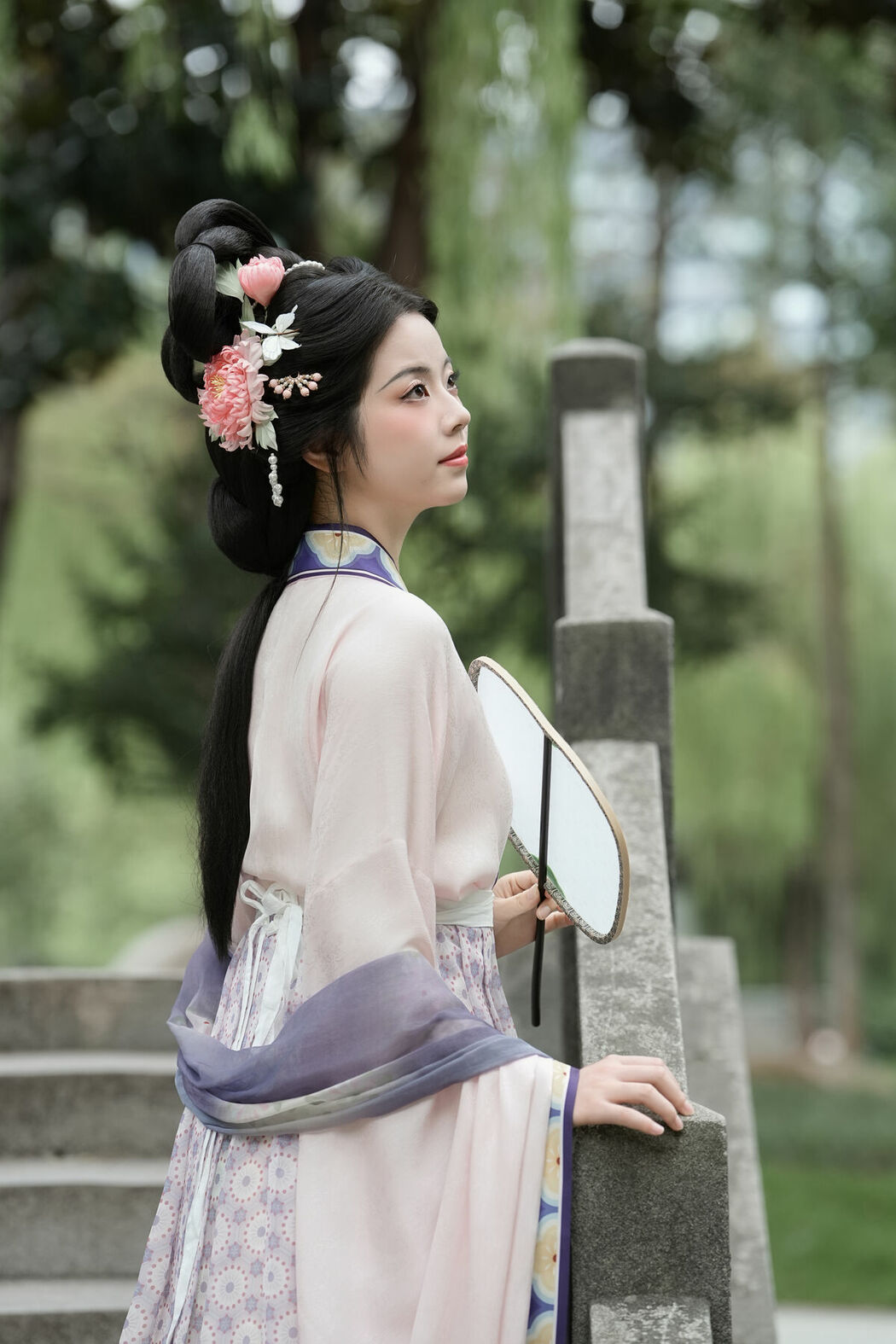 YiTuYu艺图语 Vol.10526 Qi Qi (51P)