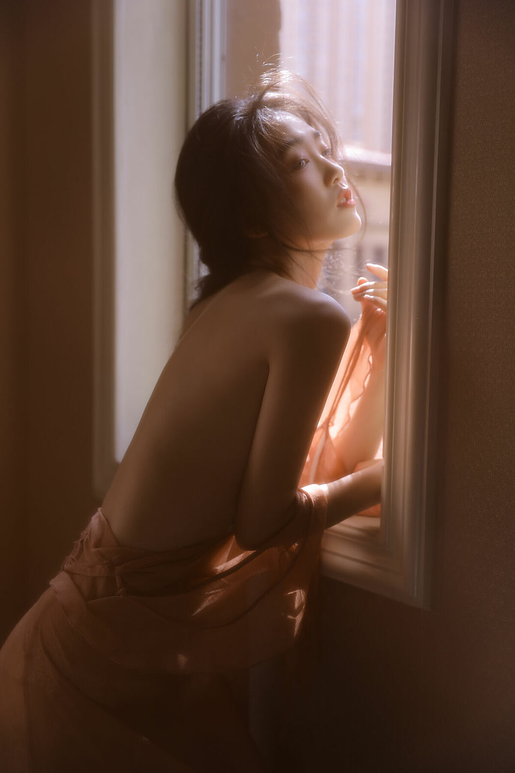 YiTuYu艺图语 Vol.10523 Guo Rong Di Hai Jiao (11P)