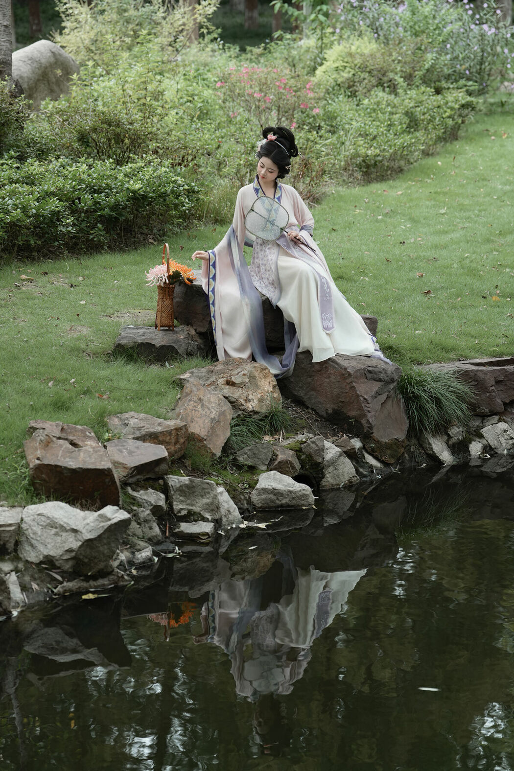 YiTuYu艺图语 Vol.10526 Qi Qi (51P)