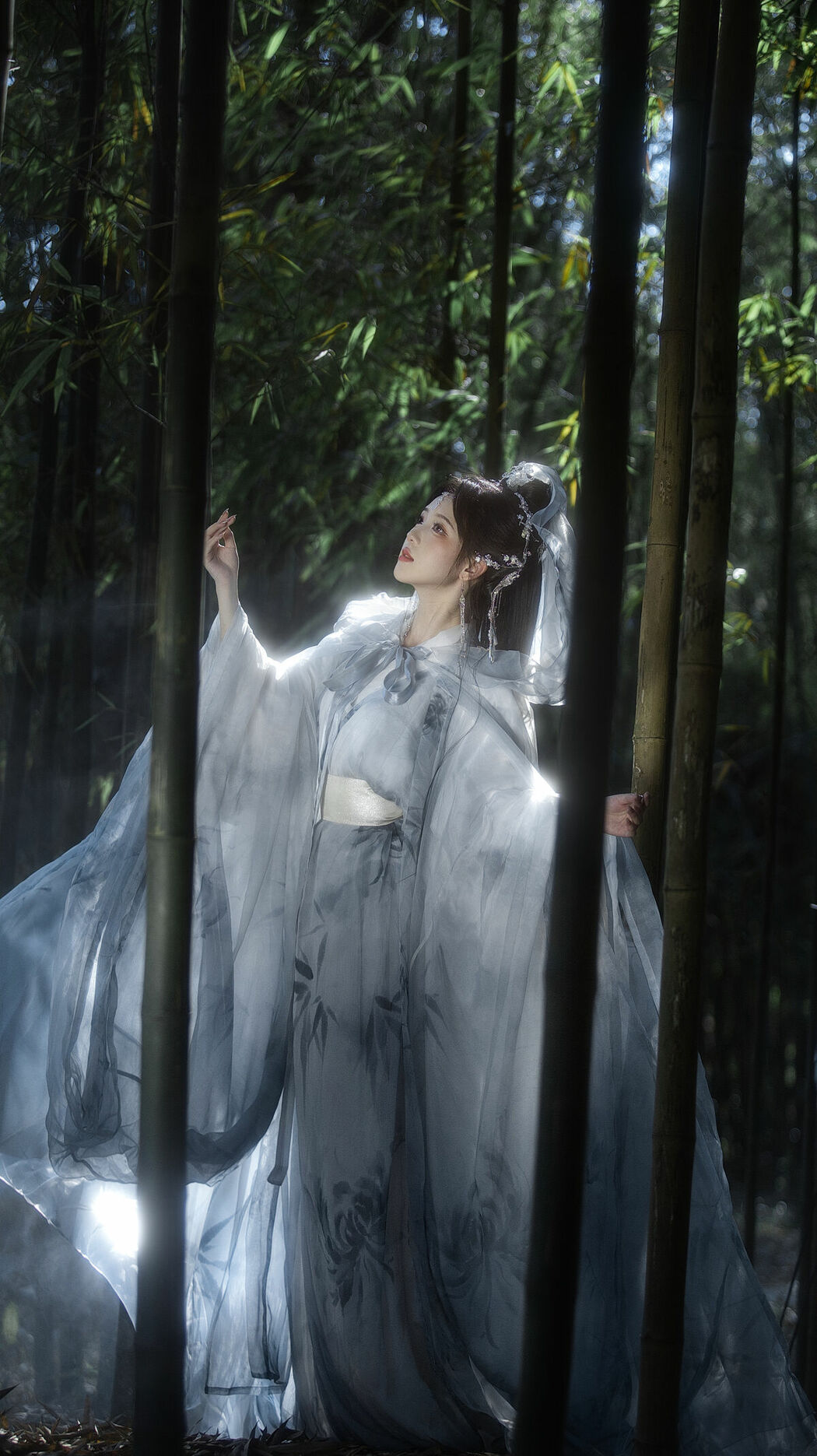 YiTuYu艺图语 Vol.10525 Yi Ming (11P)