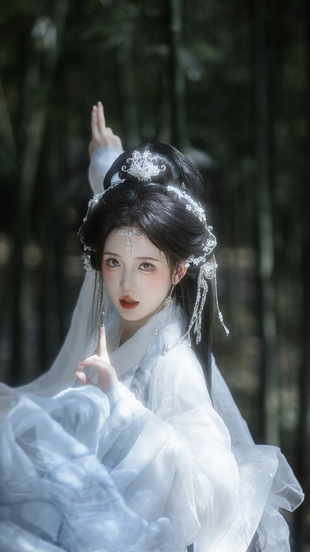 YiTuYu艺图语 Vol.10525 Yi Ming (11P)