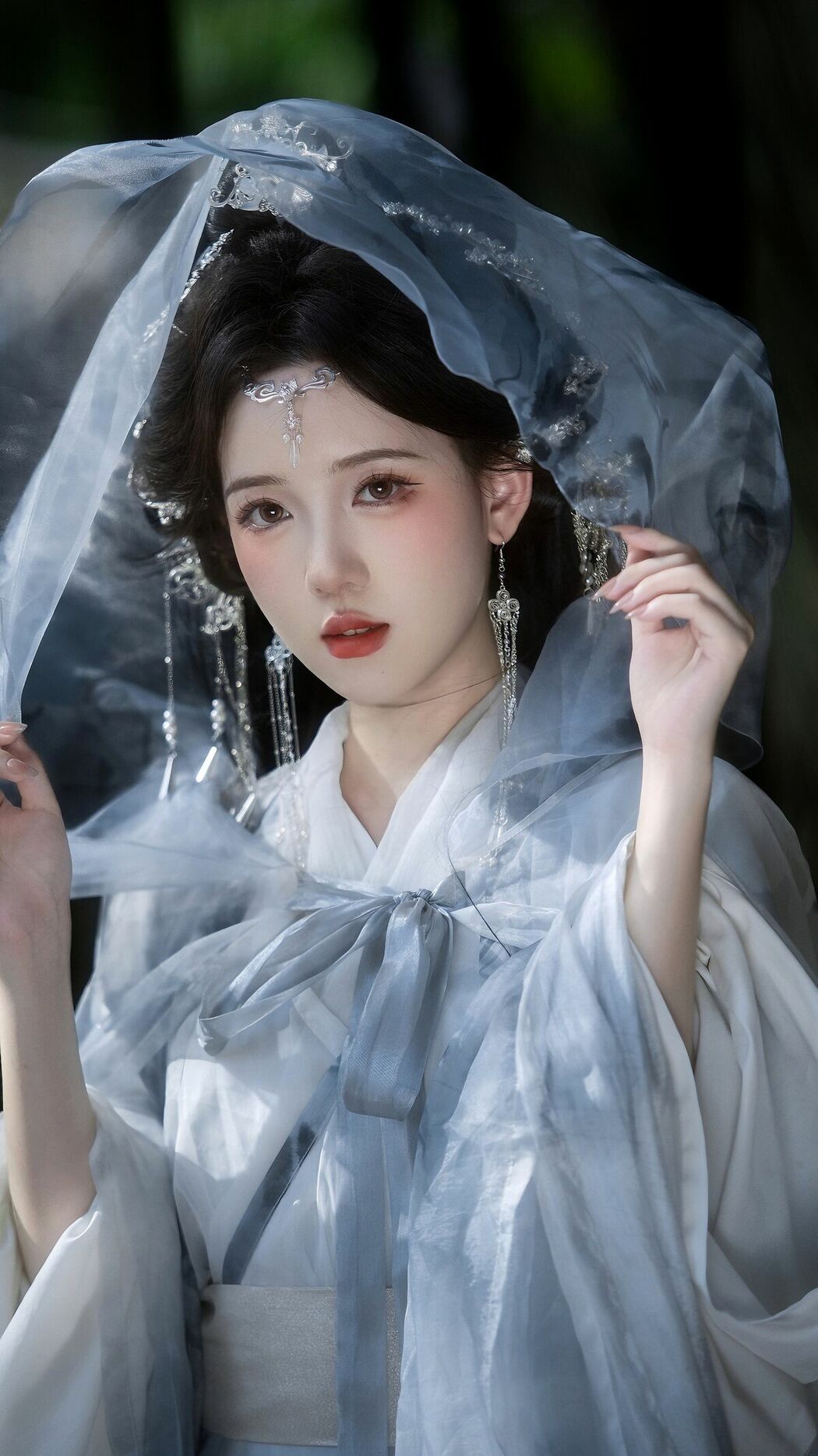 YiTuYu艺图语 Vol.10525 Yi Ming (11P)