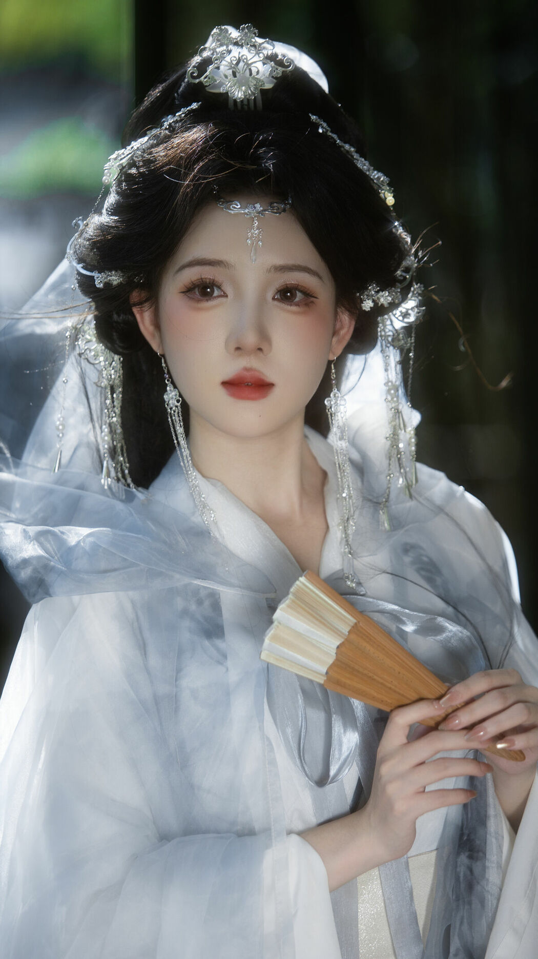 YiTuYu艺图语 Vol.10525 Yi Ming (11P)
