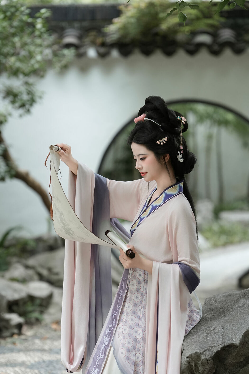 YiTuYu艺图语 Vol.10526 Qi Qi (51P)