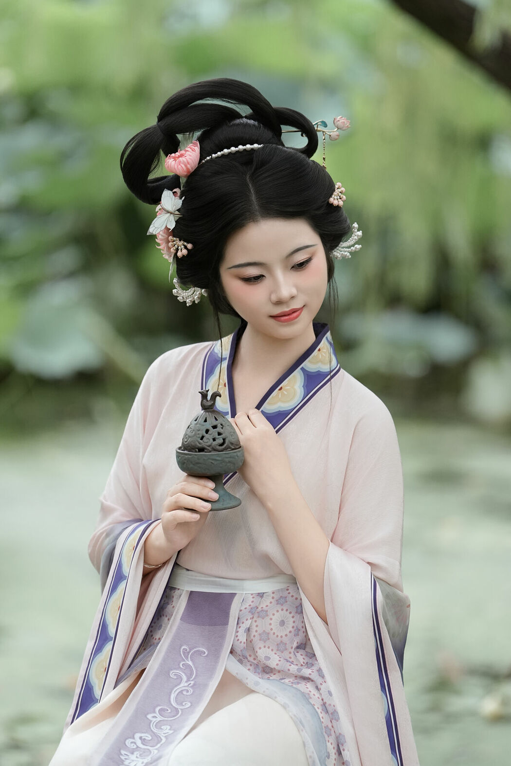 YiTuYu艺图语 Vol.10526 Qi Qi (51P)