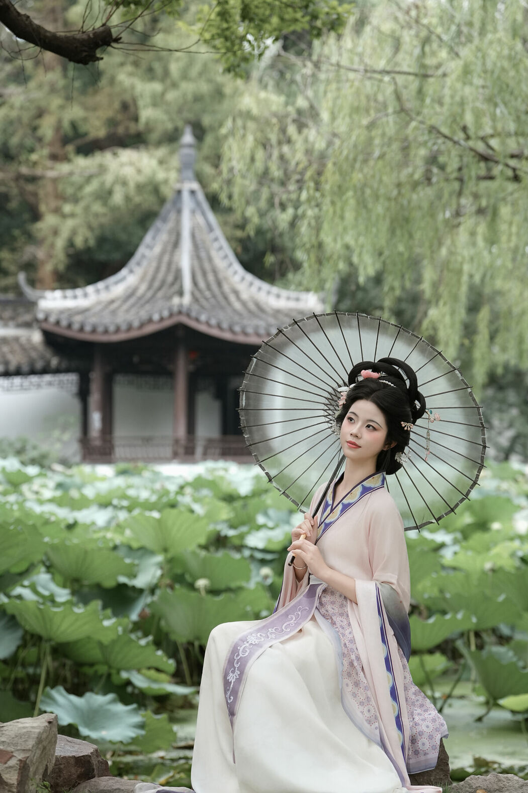 YiTuYu艺图语 Vol.10526 Qi Qi (51P)