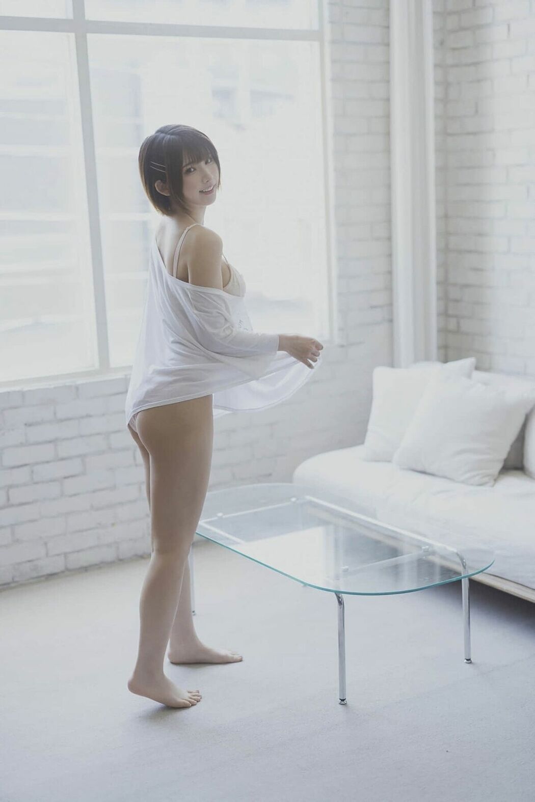 JP Enako えなこ – ヤングガンガンデジタル限定写真集 おとなmode (53P)