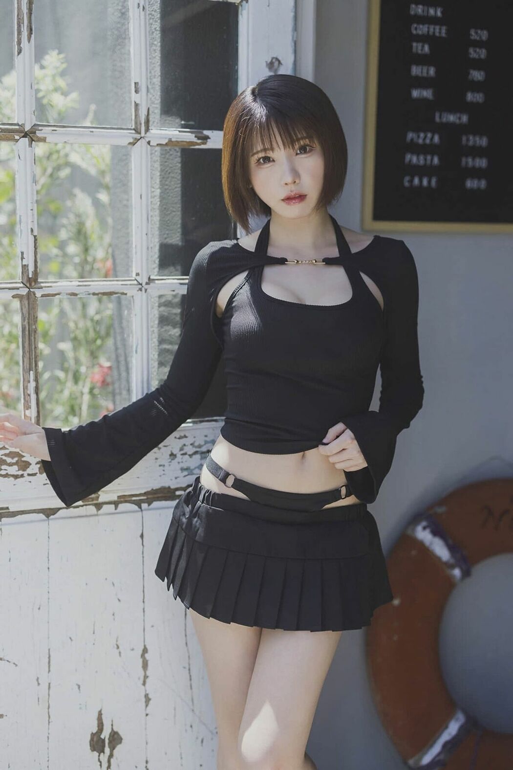 JP Enako えなこ – ヤングガンガンデジタル限定写真集 おとなmode (53P)
