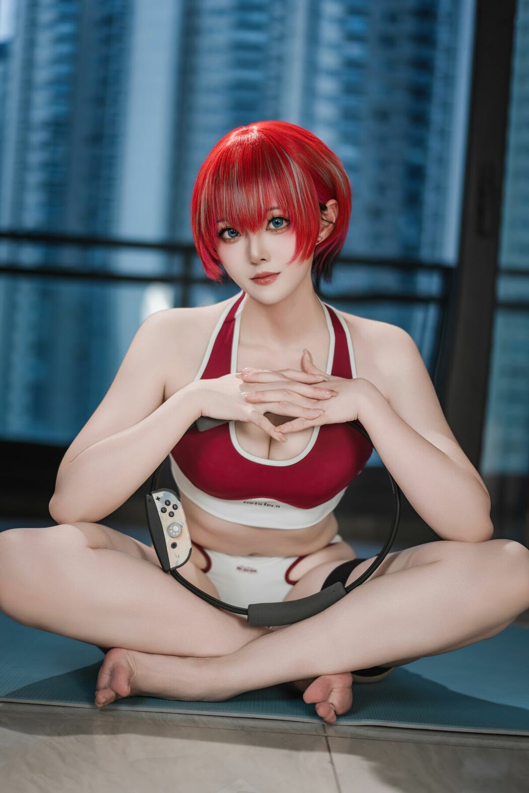 Coser@Natsuko夏夏子 – GQuuuuuuX 玛秋 (75P)
