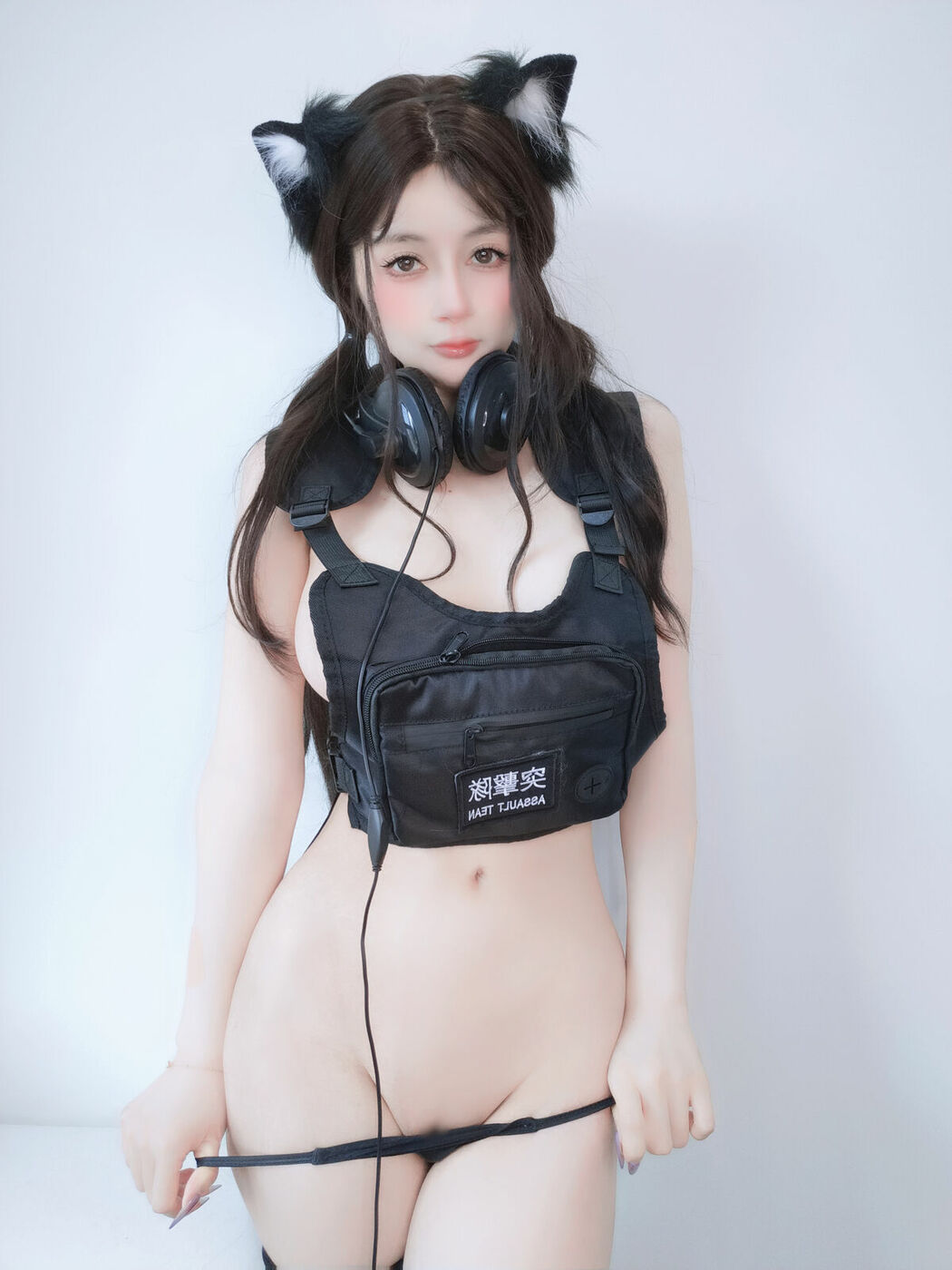 Coser@白银81 – 自撮り Vol.098 Part02 (50P)