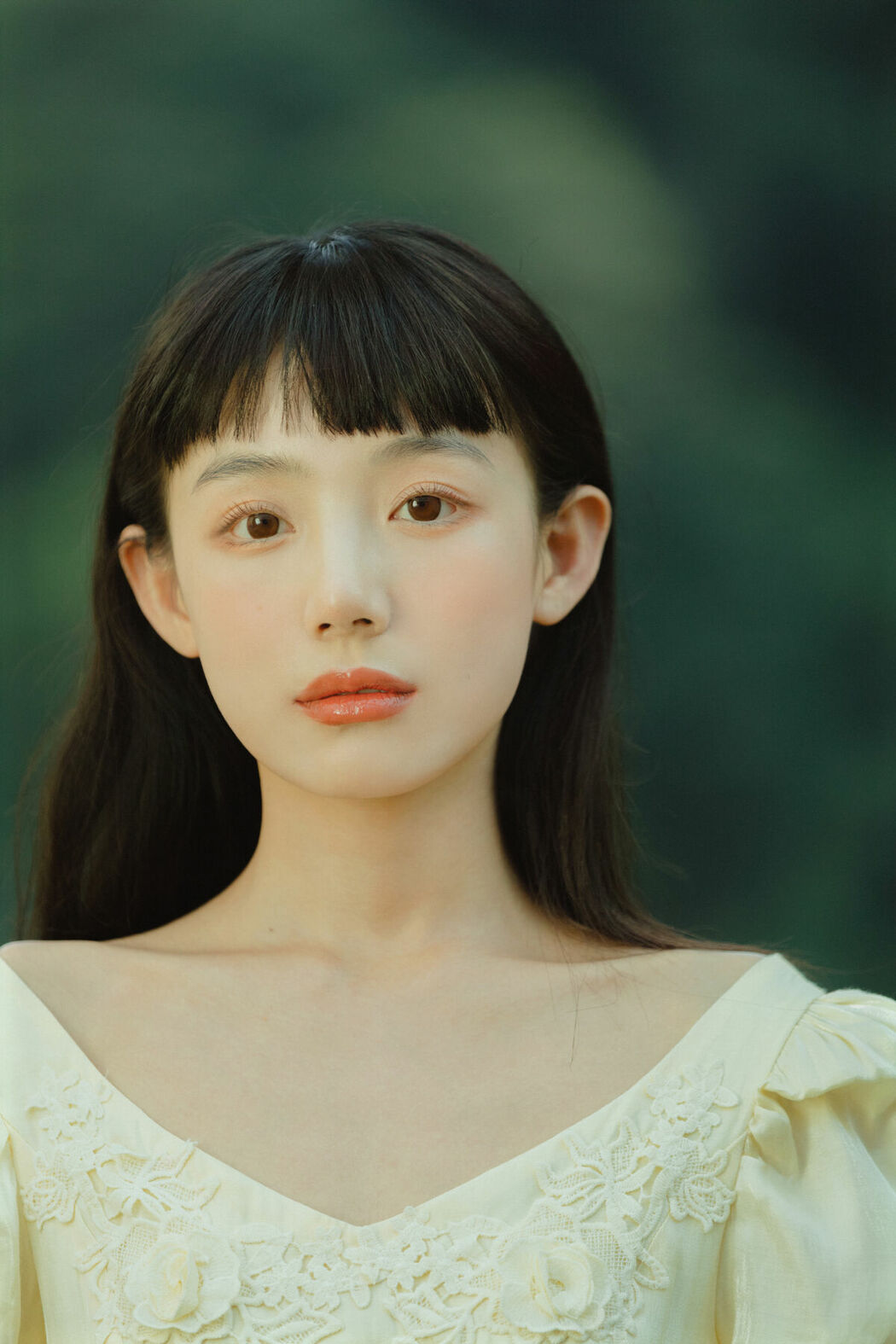 YiTuYu艺图语 Vol.10528 Jia Yue (33P)