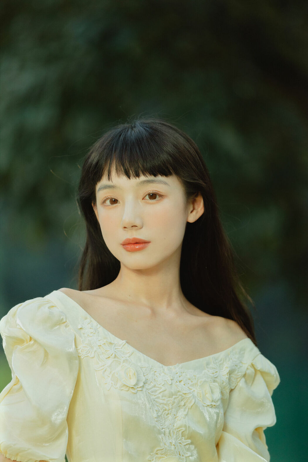 YiTuYu艺图语 Vol.10528 Jia Yue (33P)