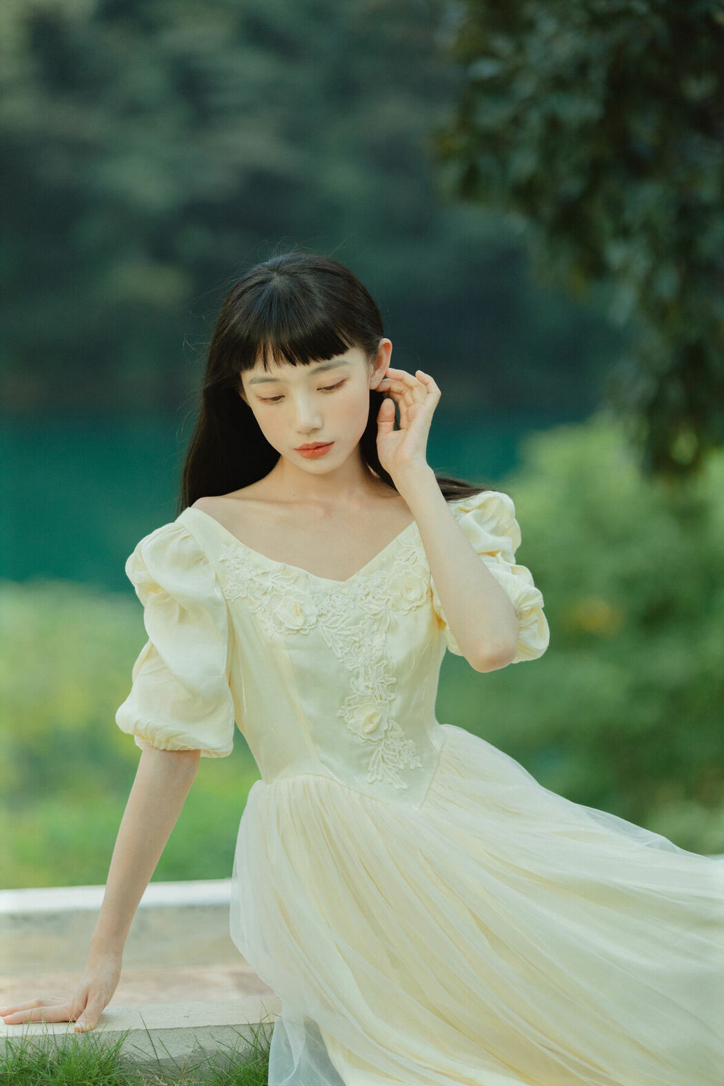 YiTuYu艺图语 Vol.10528 Jia Yue (33P)