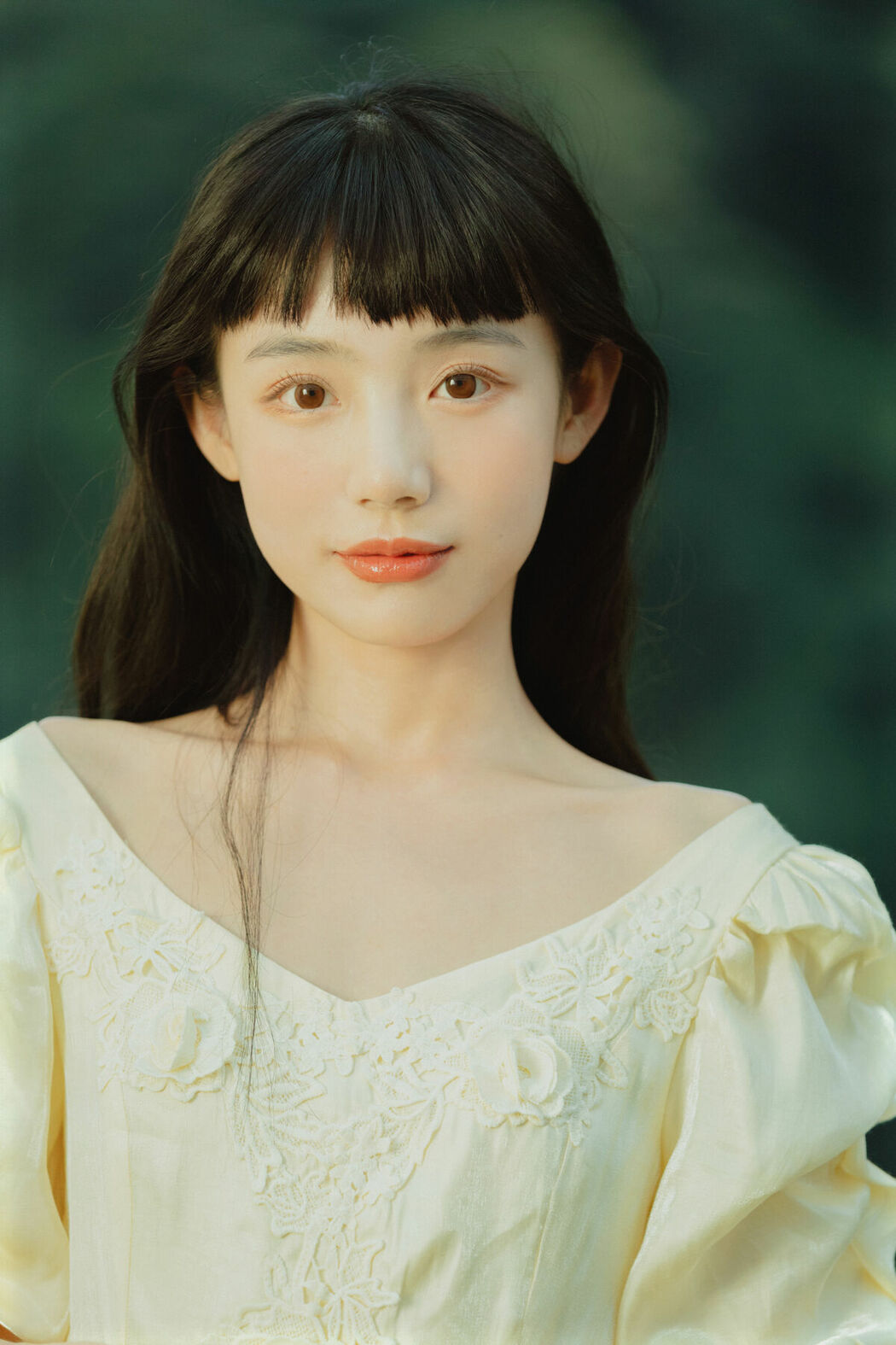 YiTuYu艺图语 Vol.10528 Jia Yue (33P)