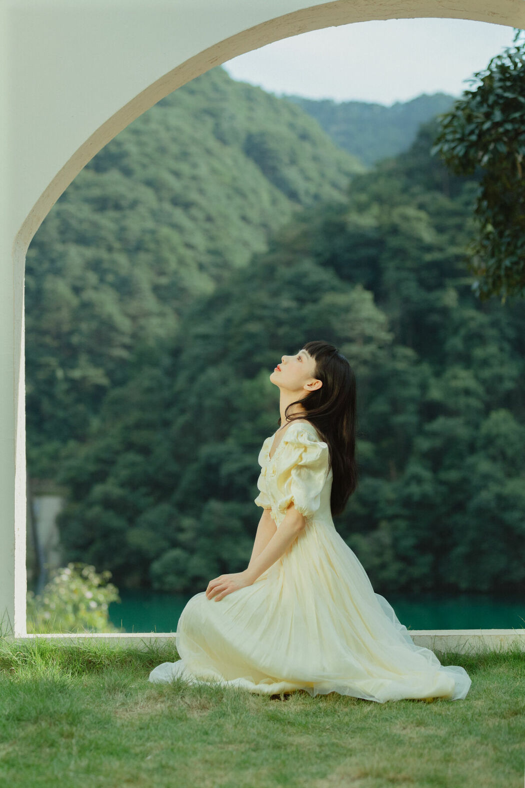 YiTuYu艺图语 Vol.10528 Jia Yue (33P)