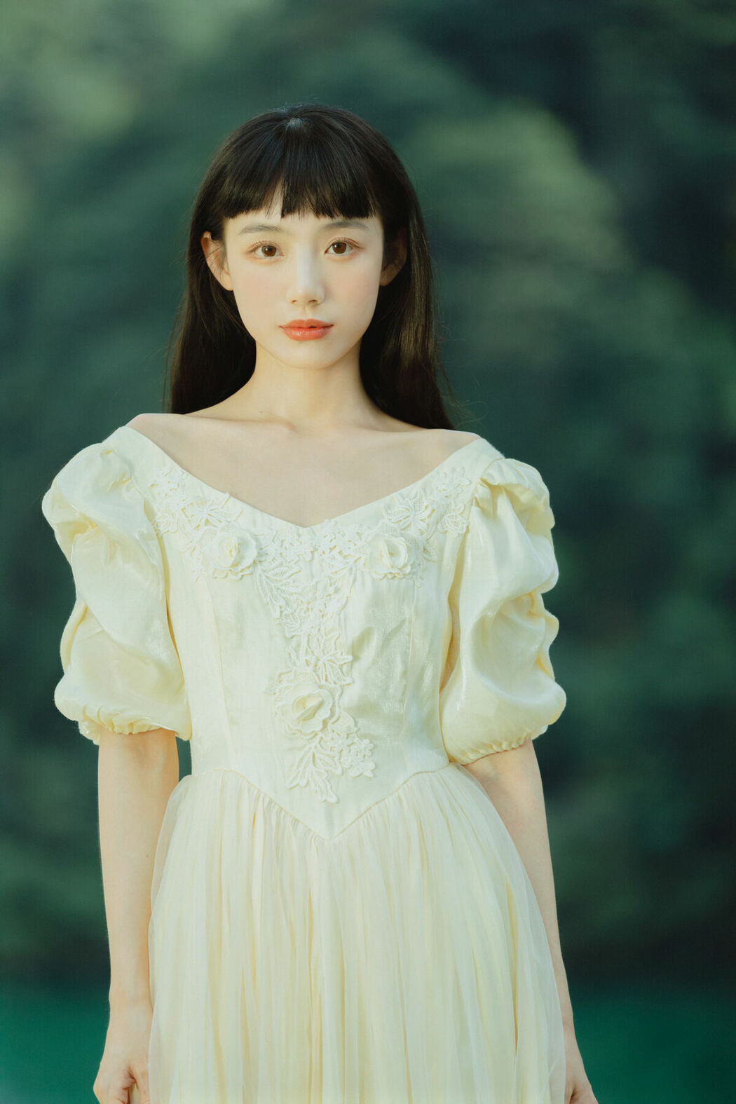 YiTuYu艺图语 Vol.10528 Jia Yue (33P)
