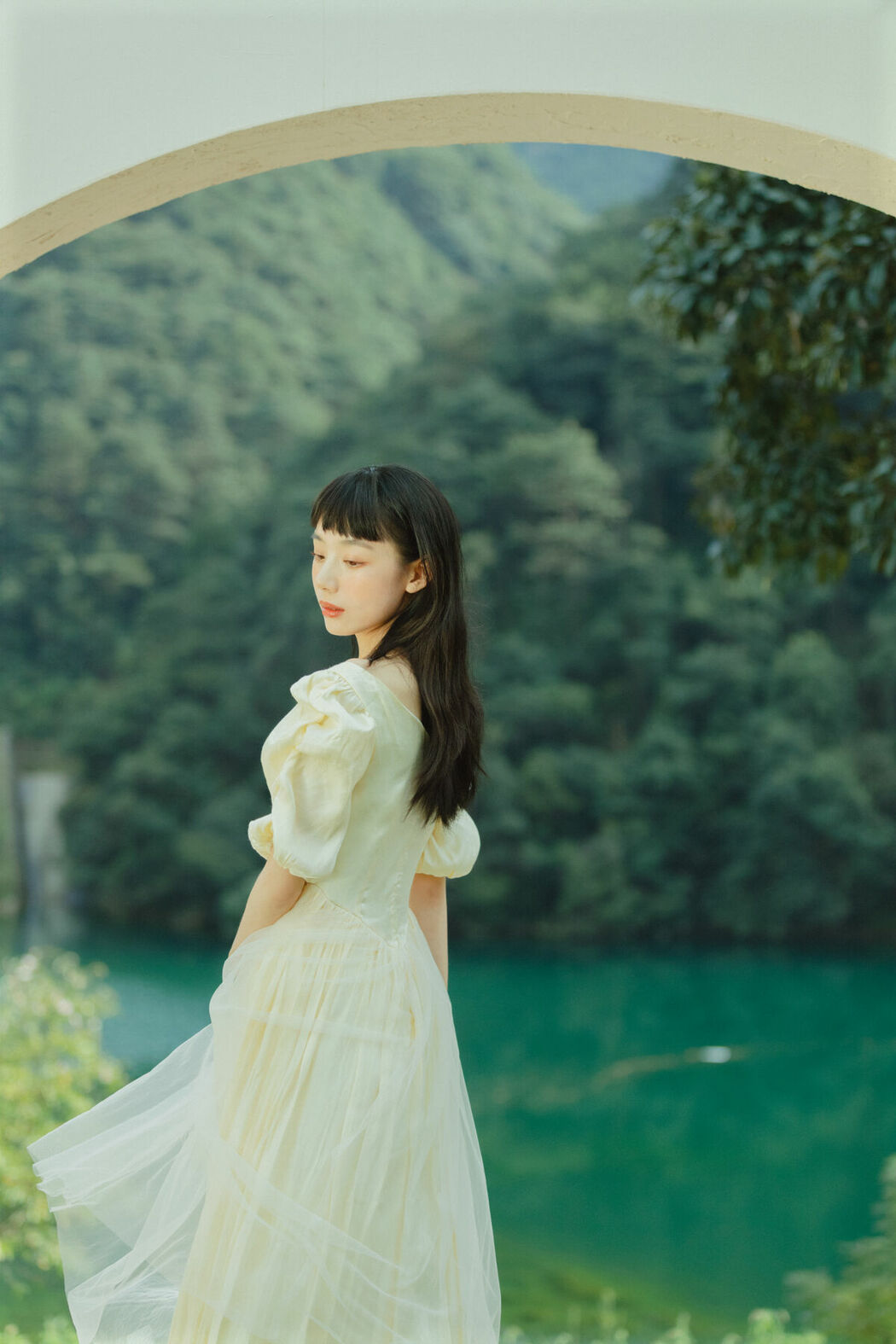 YiTuYu艺图语 Vol.10528 Jia Yue (33P)