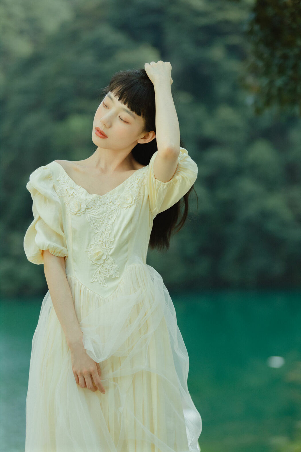 YiTuYu艺图语 Vol.10528 Jia Yue (33P)