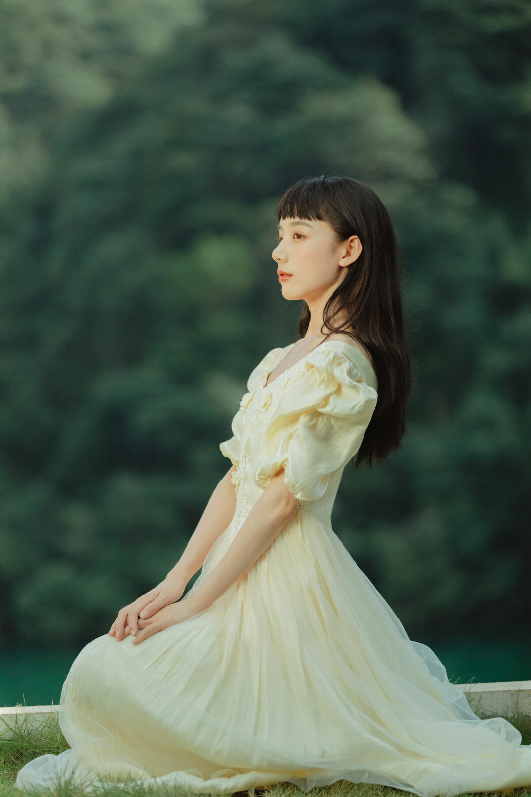 YiTuYu艺图语 Vol.10528 Jia Yue (33P)
