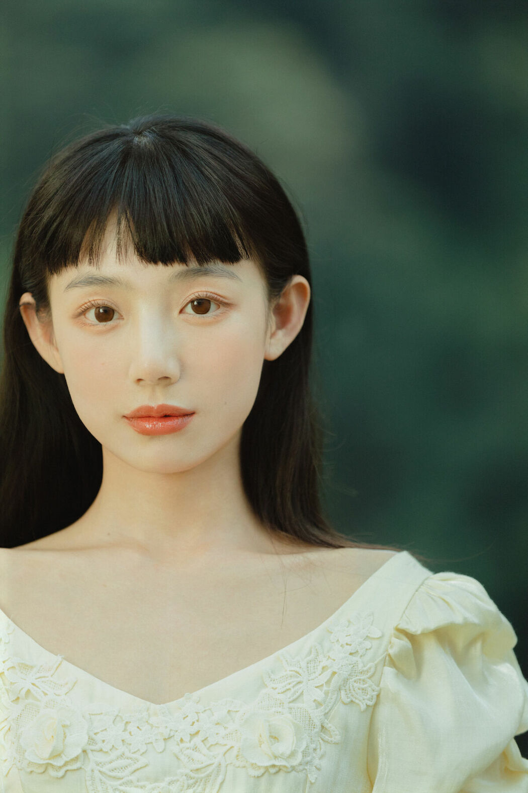 YiTuYu艺图语 Vol.10528 Jia Yue (33P)