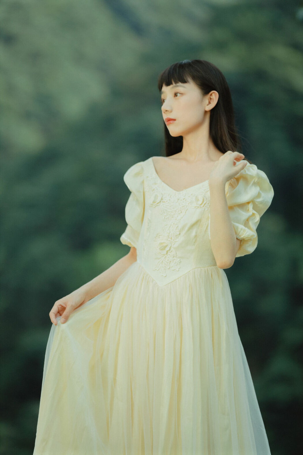 YiTuYu艺图语 Vol.10528 Jia Yue (33P)