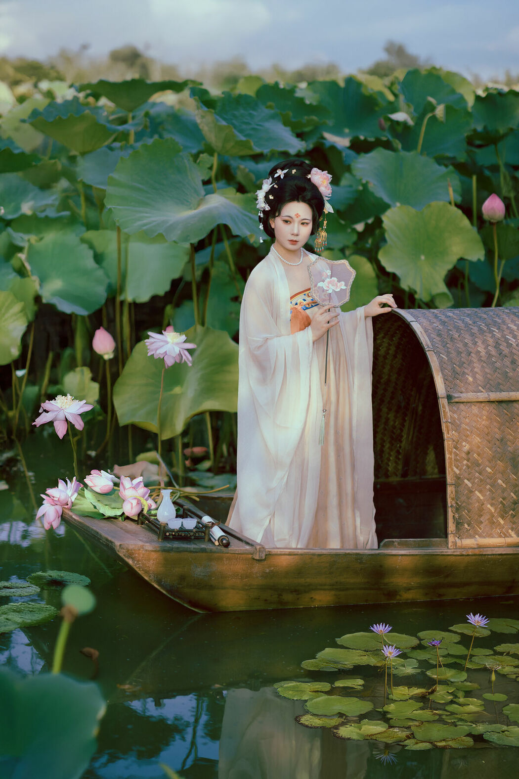 YiTuYu艺图语 Vol.10530 Mu Ye Yu Zhi Bo Bo Cai (19P)