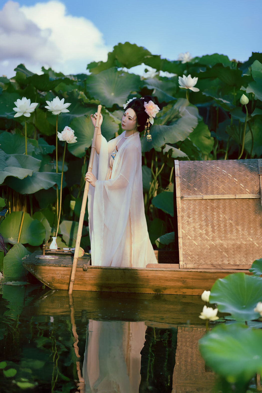 YiTuYu艺图语 Vol.10530 Mu Ye Yu Zhi Bo Bo Cai (19P)