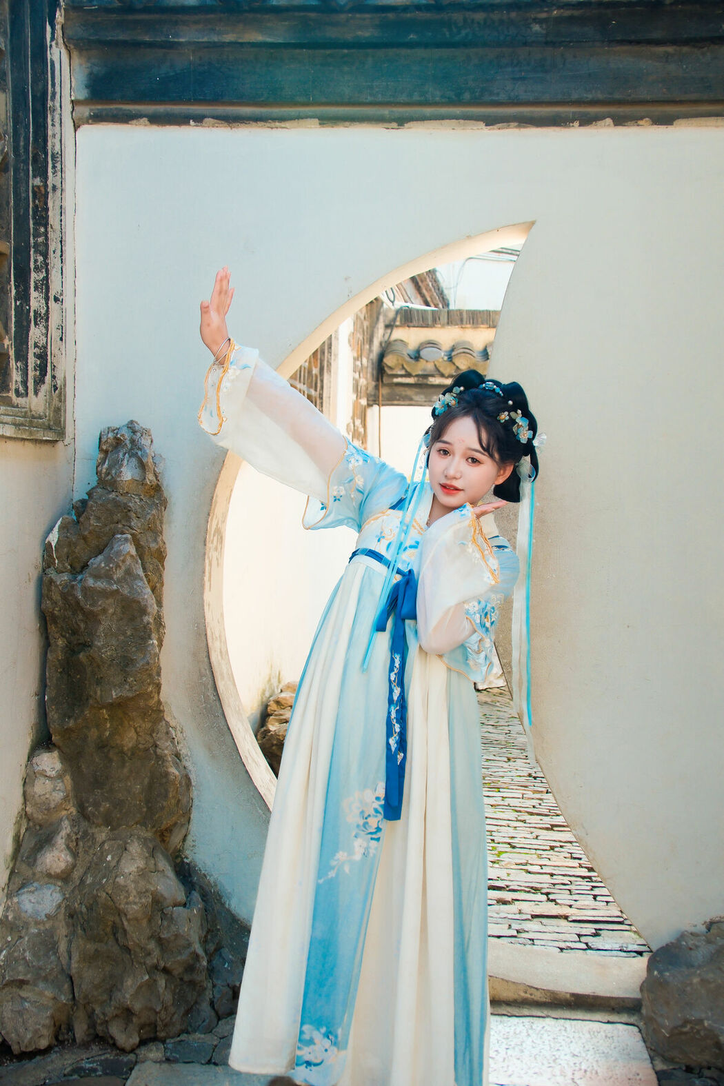 YiTuYu艺图语 Vol.10536 Yi Ming (10P)