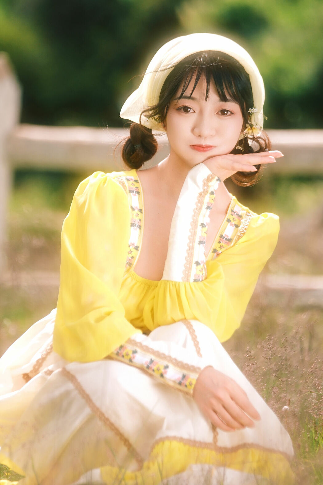 YiTuYu艺图语 Vol.10540 Ting Ting (16P)