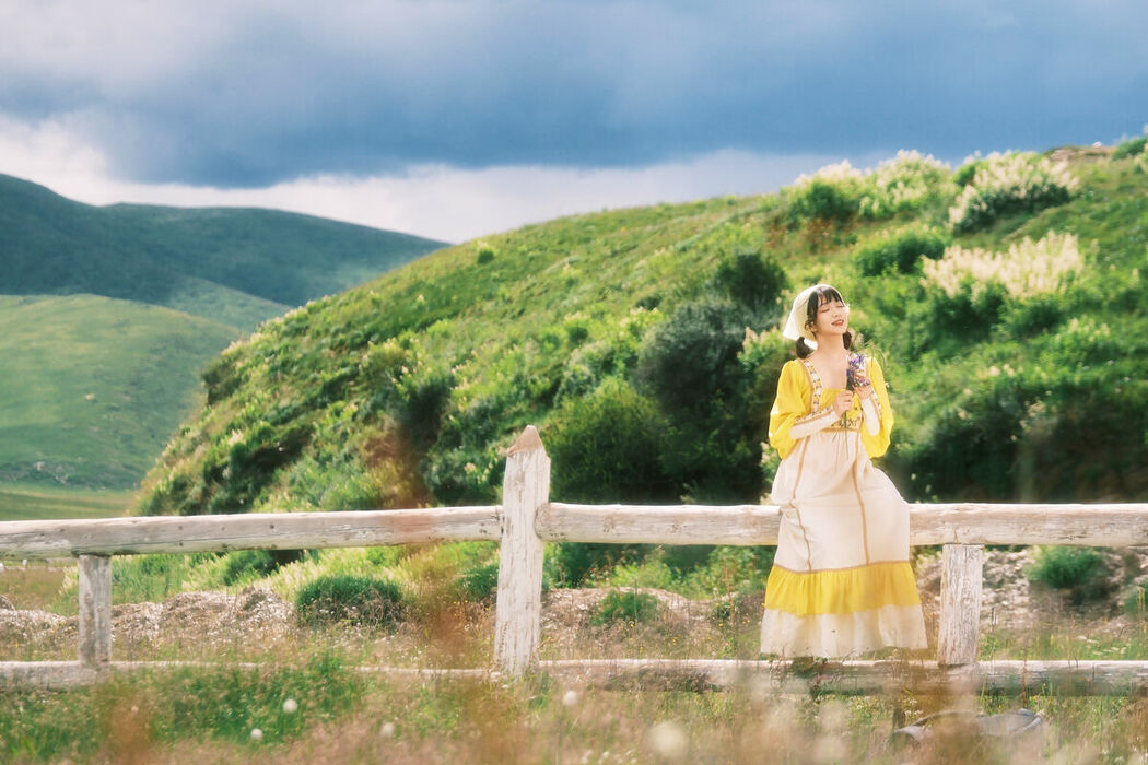 YiTuYu艺图语 Vol.10540 Ting Ting (16P)