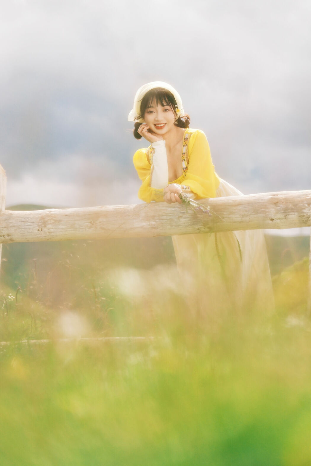 YiTuYu艺图语 Vol.10540 Ting Ting (16P)