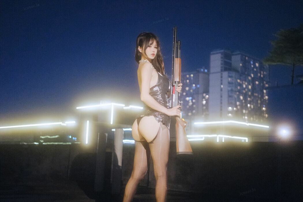 Coser@Tina很妖孽呀 – 夜色连衣裙 (38P)