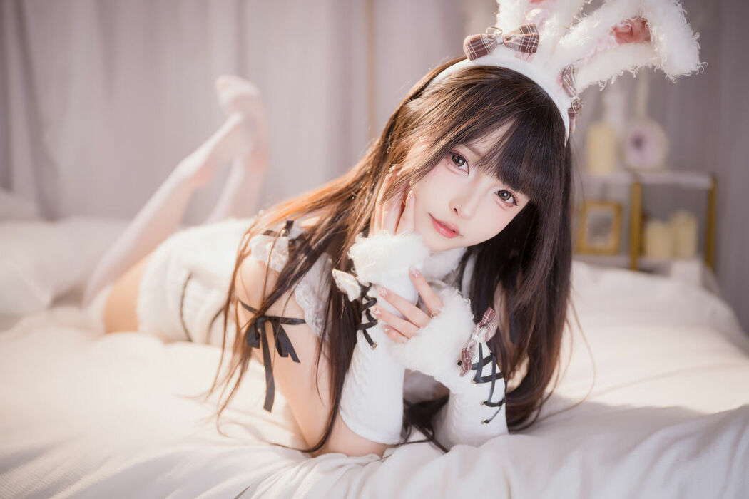 Coser@神楽坂真冬 – 毛绒白兔 (76P)