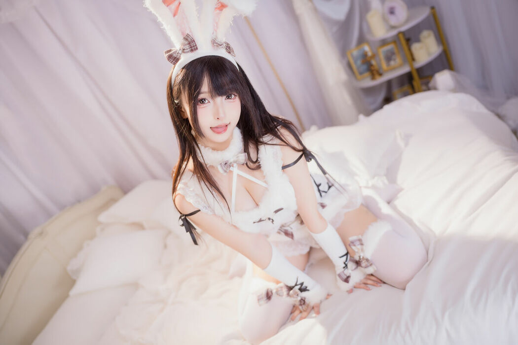 Coser@神楽坂真冬 – 毛绒白兔 (76P)