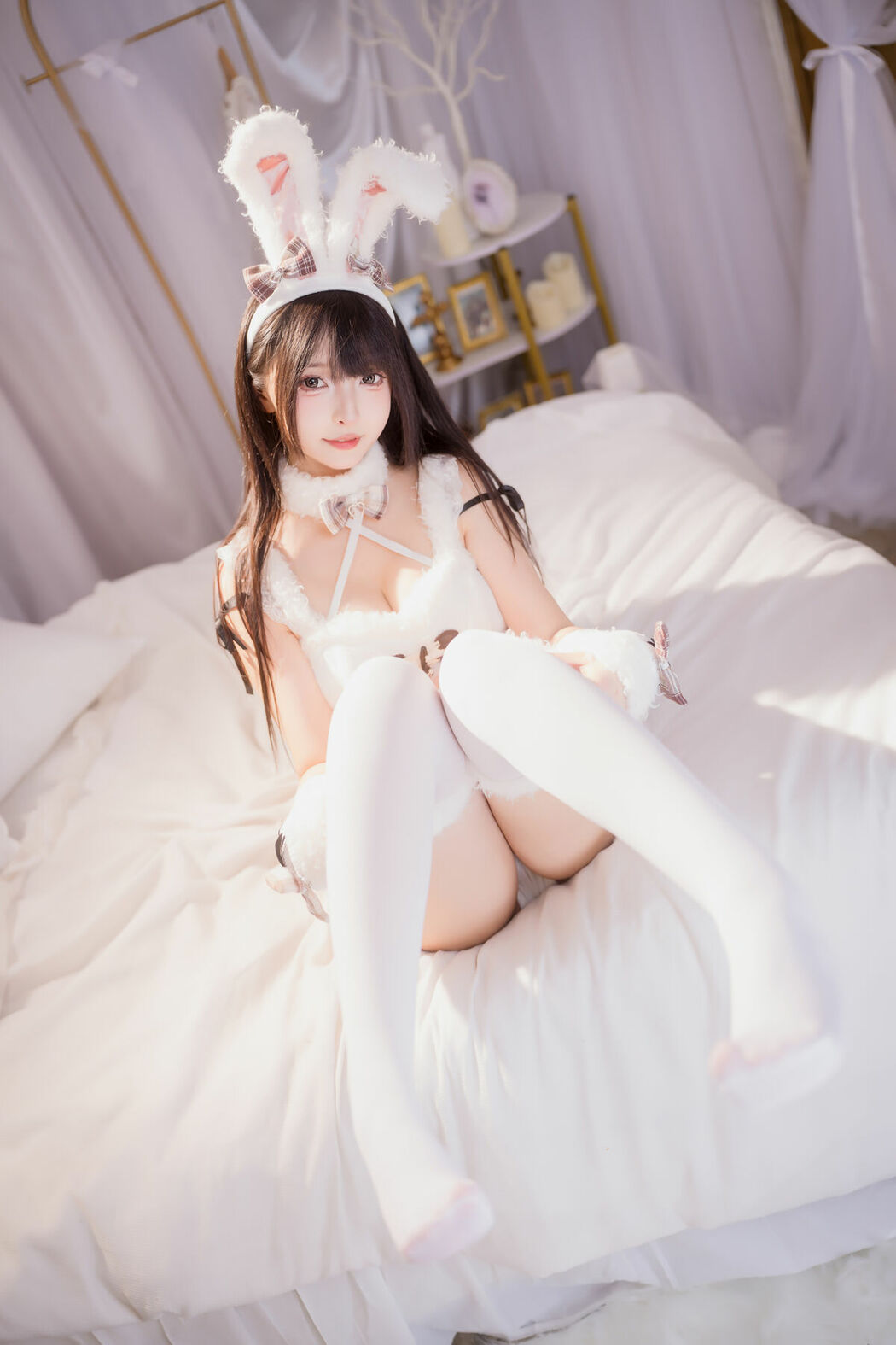 Coser@神楽坂真冬 – 毛绒白兔 (76P)