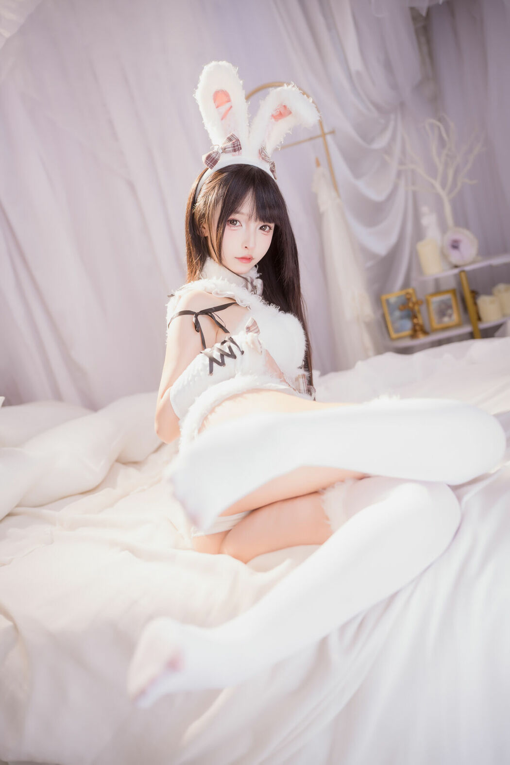 Coser@神楽坂真冬 – 毛绒白兔 (76P)