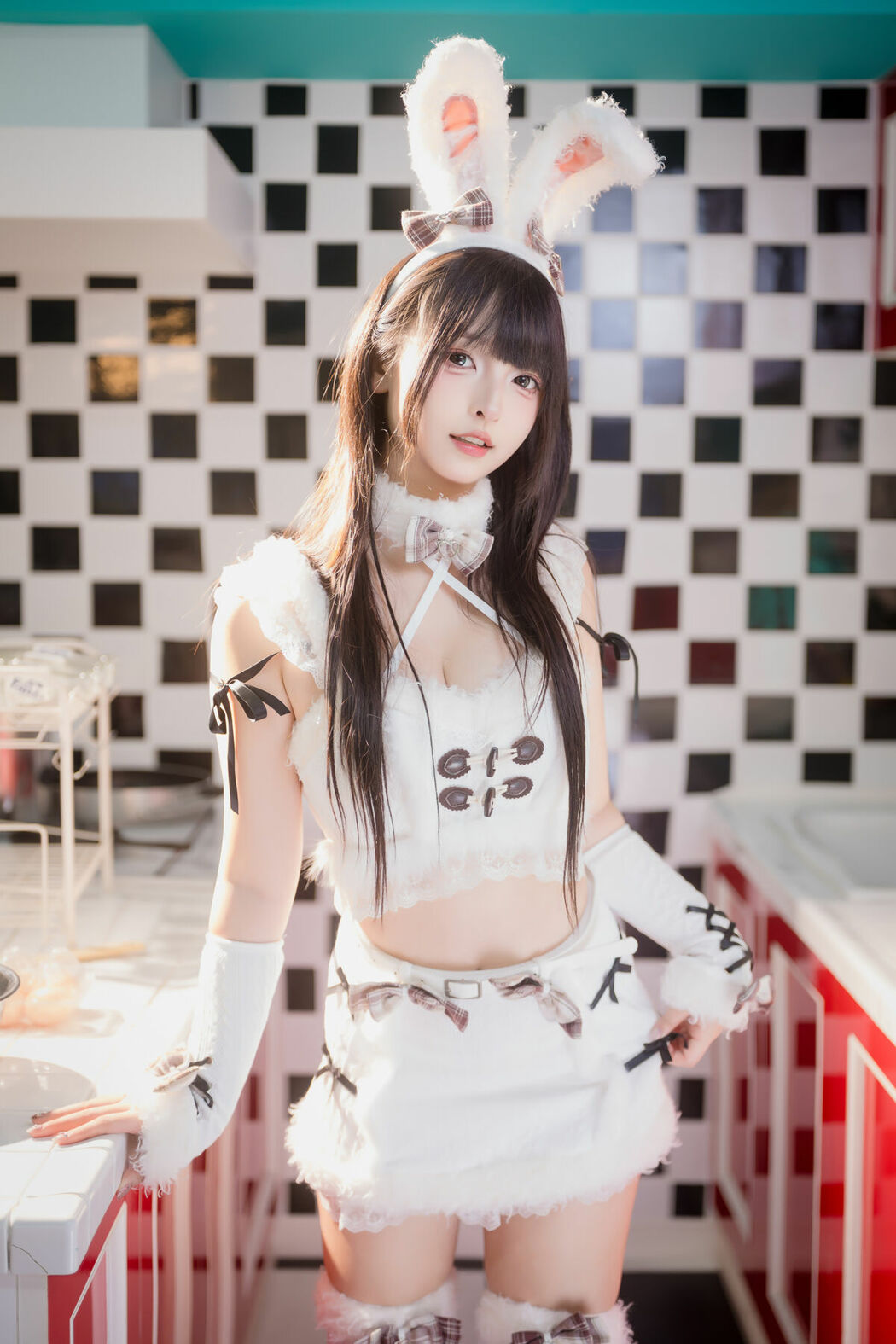 Coser@神楽坂真冬 – 毛绒白兔 (76P)