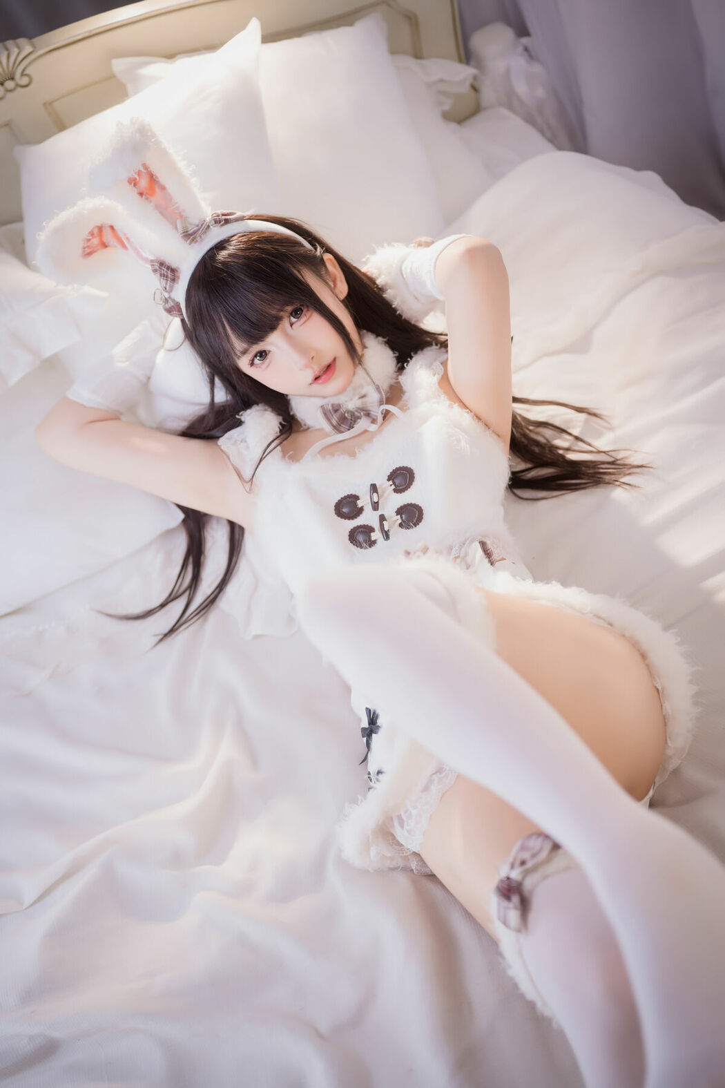 Coser@神楽坂真冬 – 毛绒白兔 (76P)