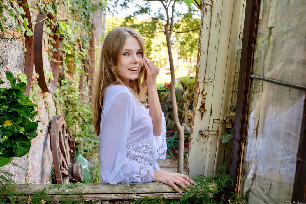 MetArt Luise – Sheer Temptation Part01 (62P)