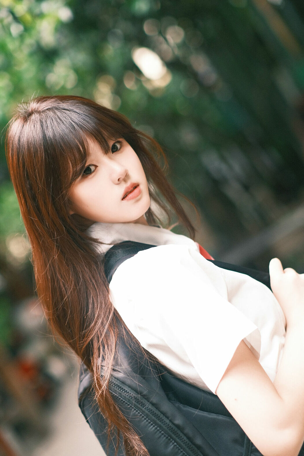 YiTuYu艺图语 Vol.10544 Ke Ai Duo (24P)