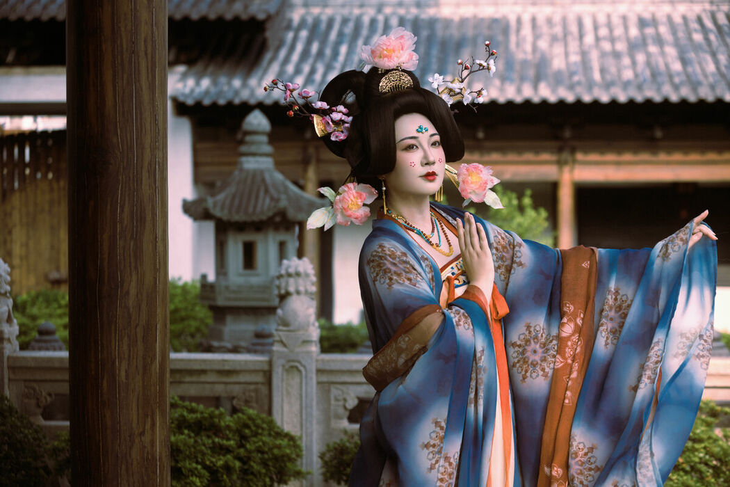 YiTuYu艺图语 Vol.10545 Yue Ye Wei Yang (48P)