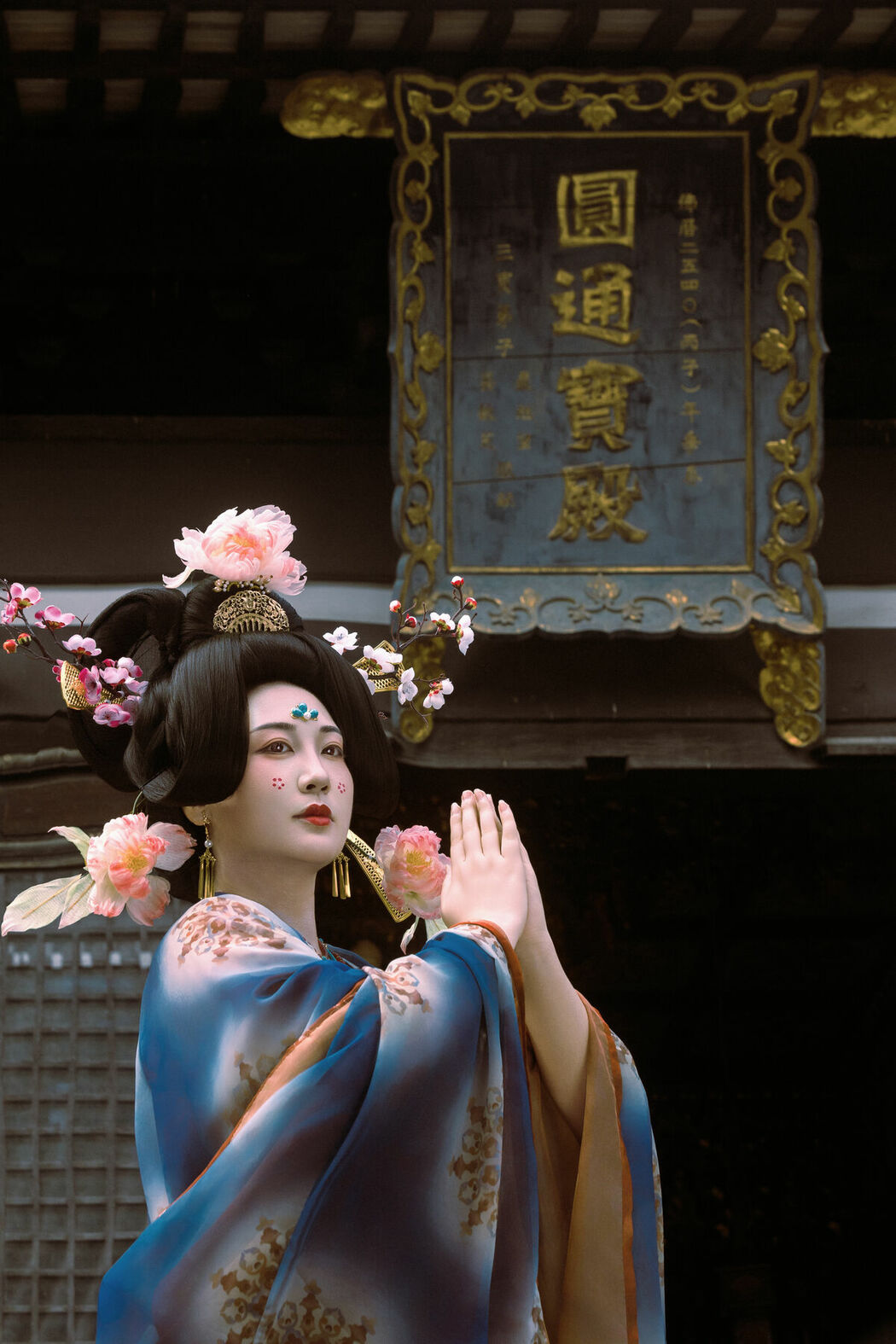 YiTuYu艺图语 Vol.10545 Yue Ye Wei Yang (48P)