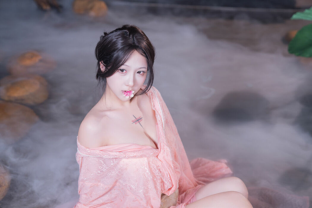 YiTuYu艺图语 Vol.10550 KK Hao E (54P)