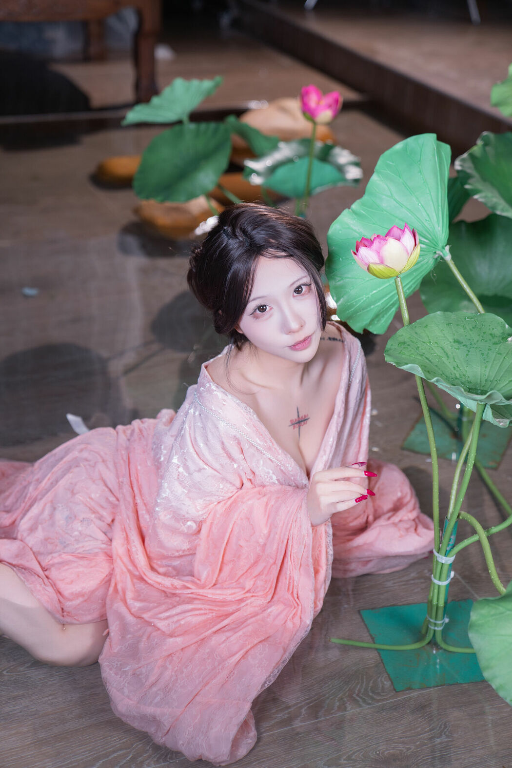 YiTuYu艺图语 Vol.10550 KK Hao E (54P)