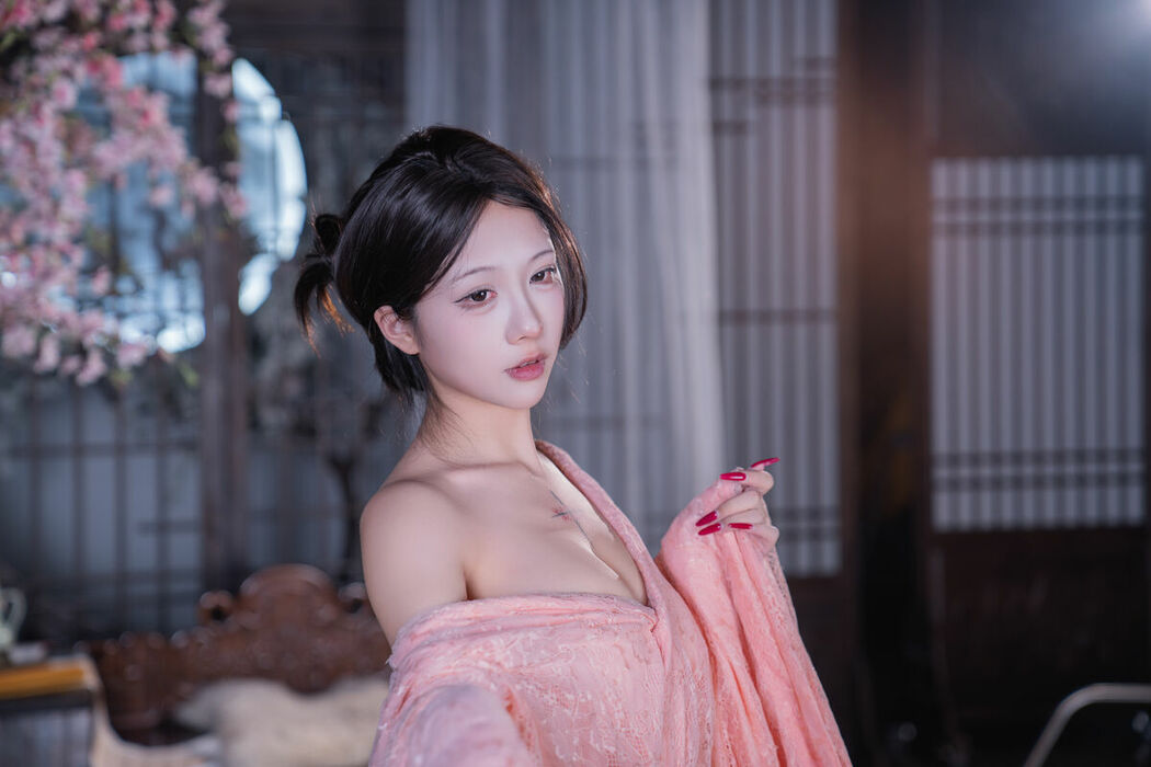 YiTuYu艺图语 Vol.10550 KK Hao E (54P)