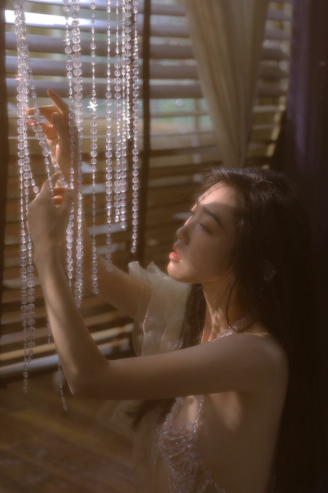 YiTuYu艺图语 Vol.10548 Guo Rong Di Hai Jiao (11P)