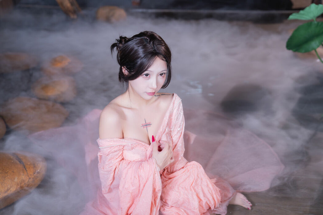 YiTuYu艺图语 Vol.10550 KK Hao E (54P)