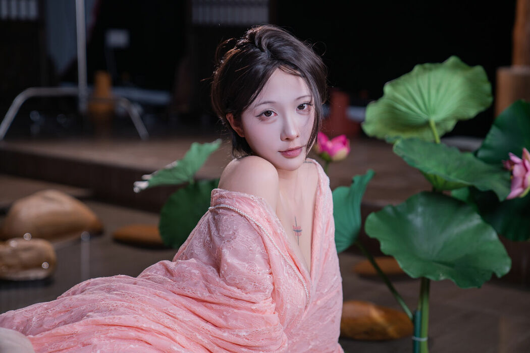 YiTuYu艺图语 Vol.10550 KK Hao E (54P)