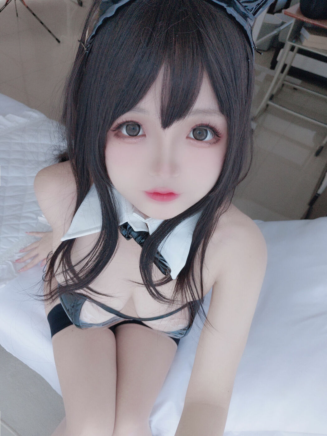Coser@日奈娇 – 透明兔女郎自拍 (41P)